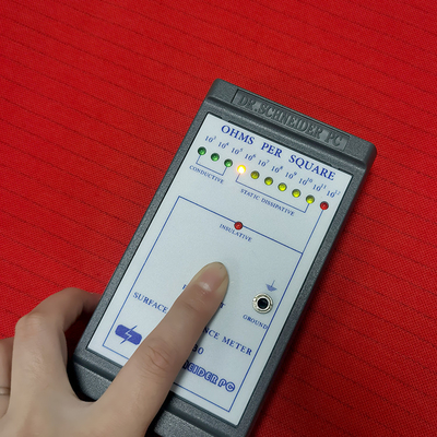방수 ESD 작업 웨어 구성 100% 폴리에스테르 100D*100D 비 정전기 구성